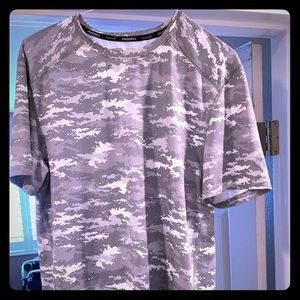 Men’s digital white camo workout t shirt